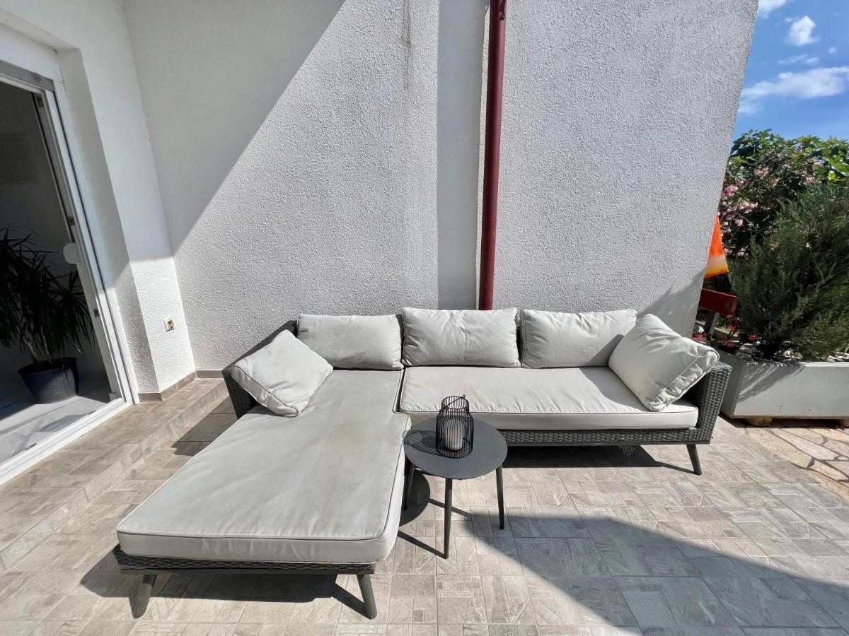 Apartmani Ana Dramalj Exteriör bild