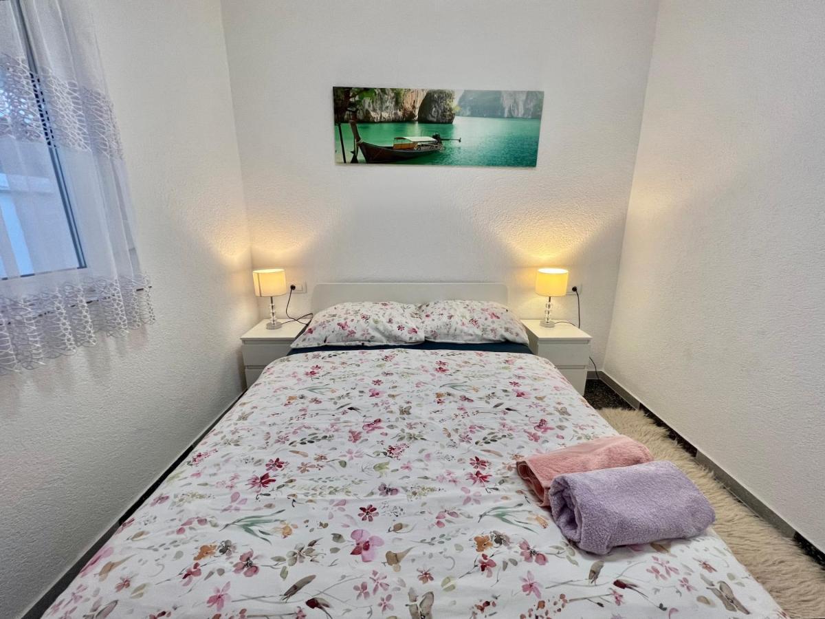 Apartmani Ana Dramalj Exteriör bild
